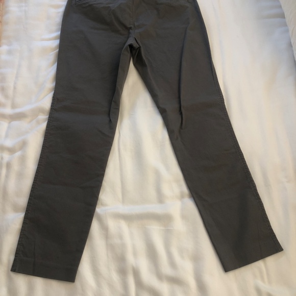 Old Navy Pixie Straight-Leg Cargo Pants - Picture 5 of 5
